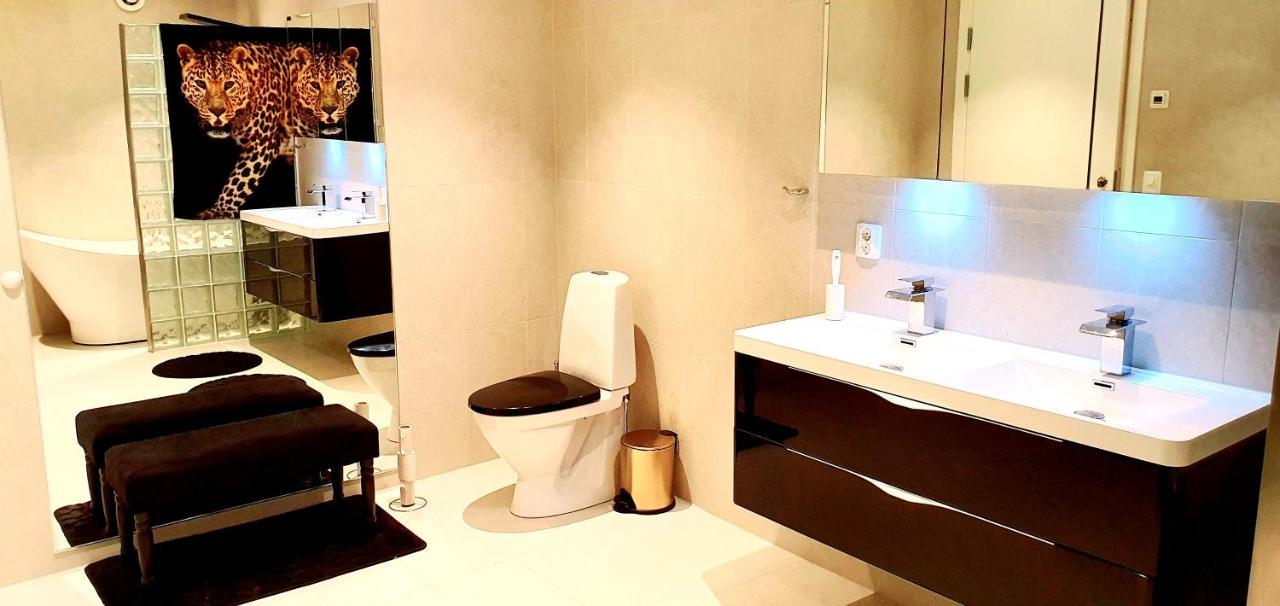 Snodroppen Apartment Simrishamn Ngoại thất bức ảnh